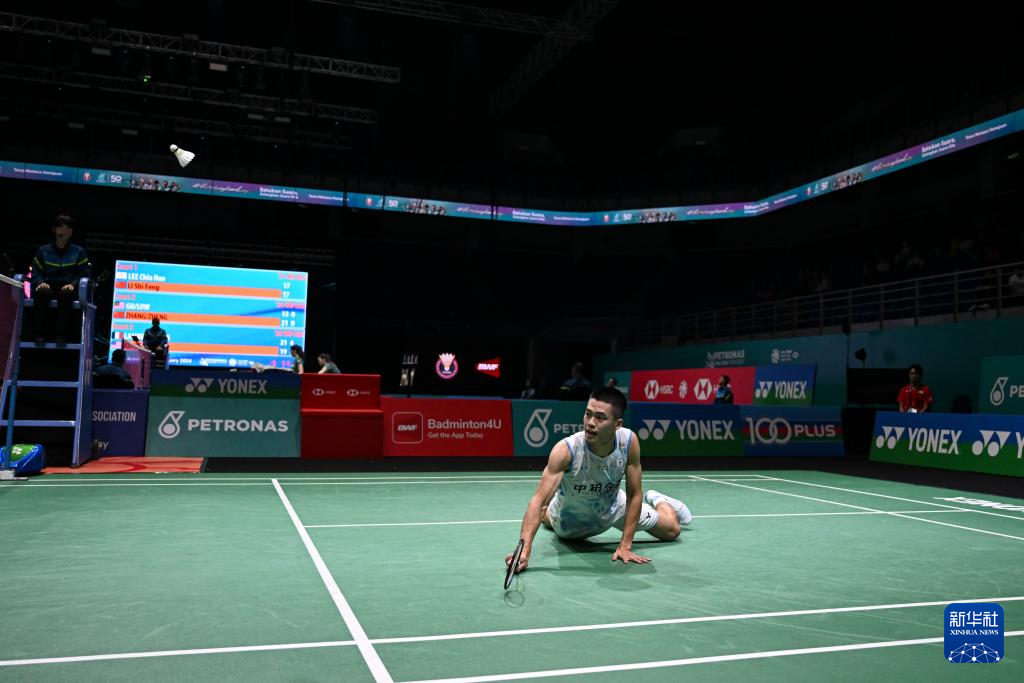 了他无与伦 了他无与伦