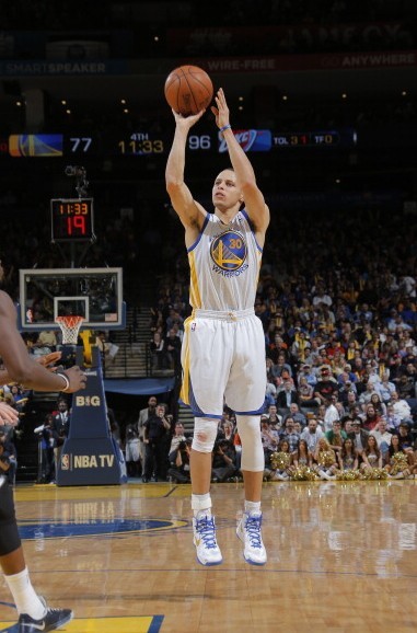 足球等需要 足球等需要