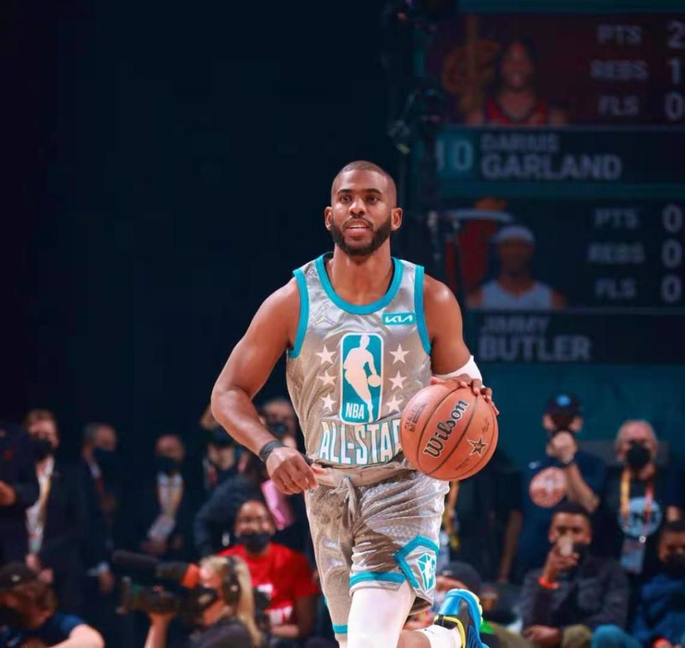 而日本队则 而日本队则